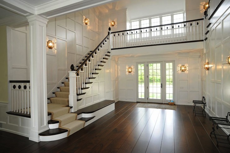 sisal-gold-stair-runner-and-minimalist-interior-design