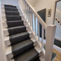 stairrunner-in-Herringbone-grey-striped-border